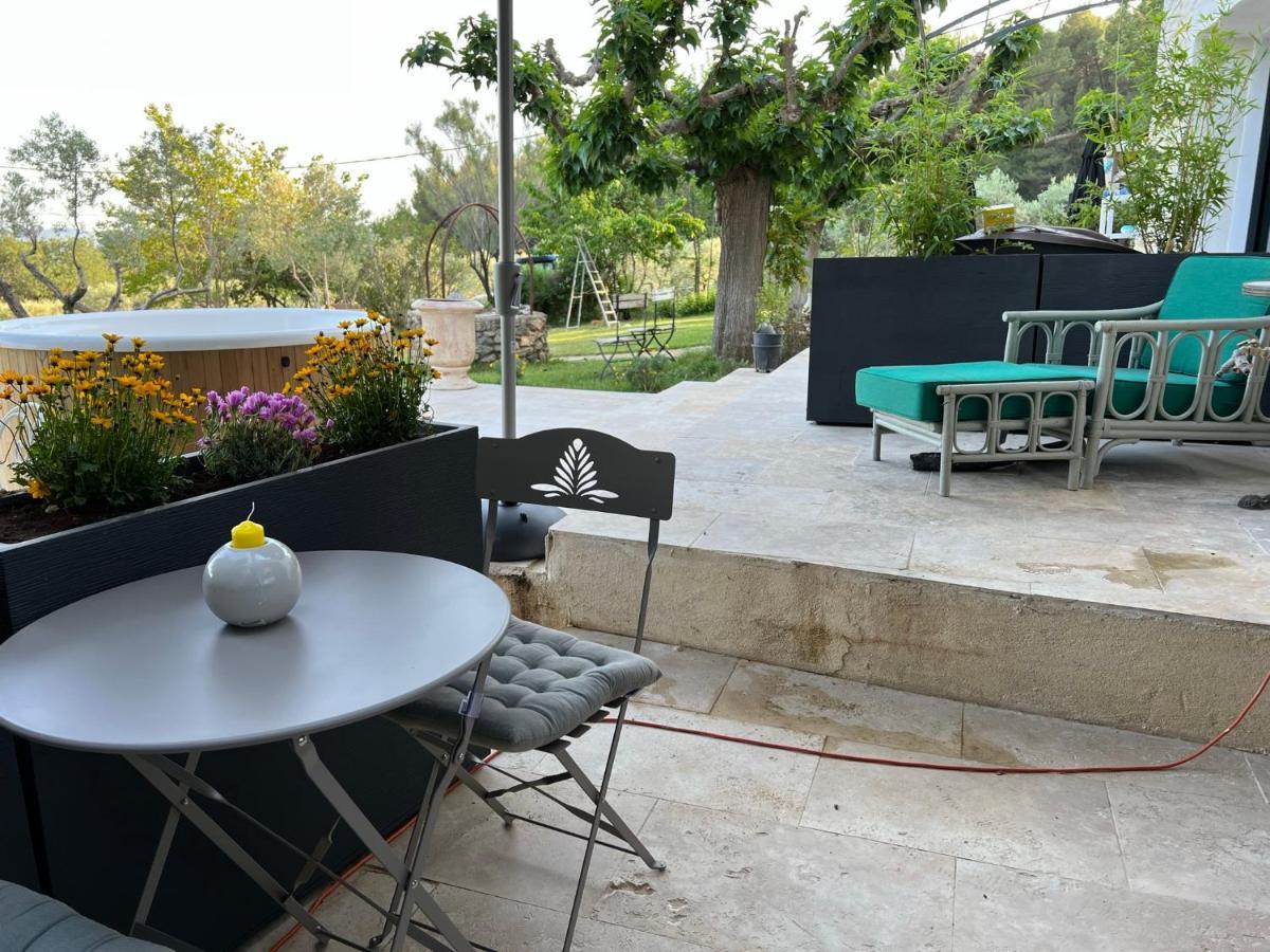 Terre Luberon Otel Pertuis Dış mekan fotoğraf