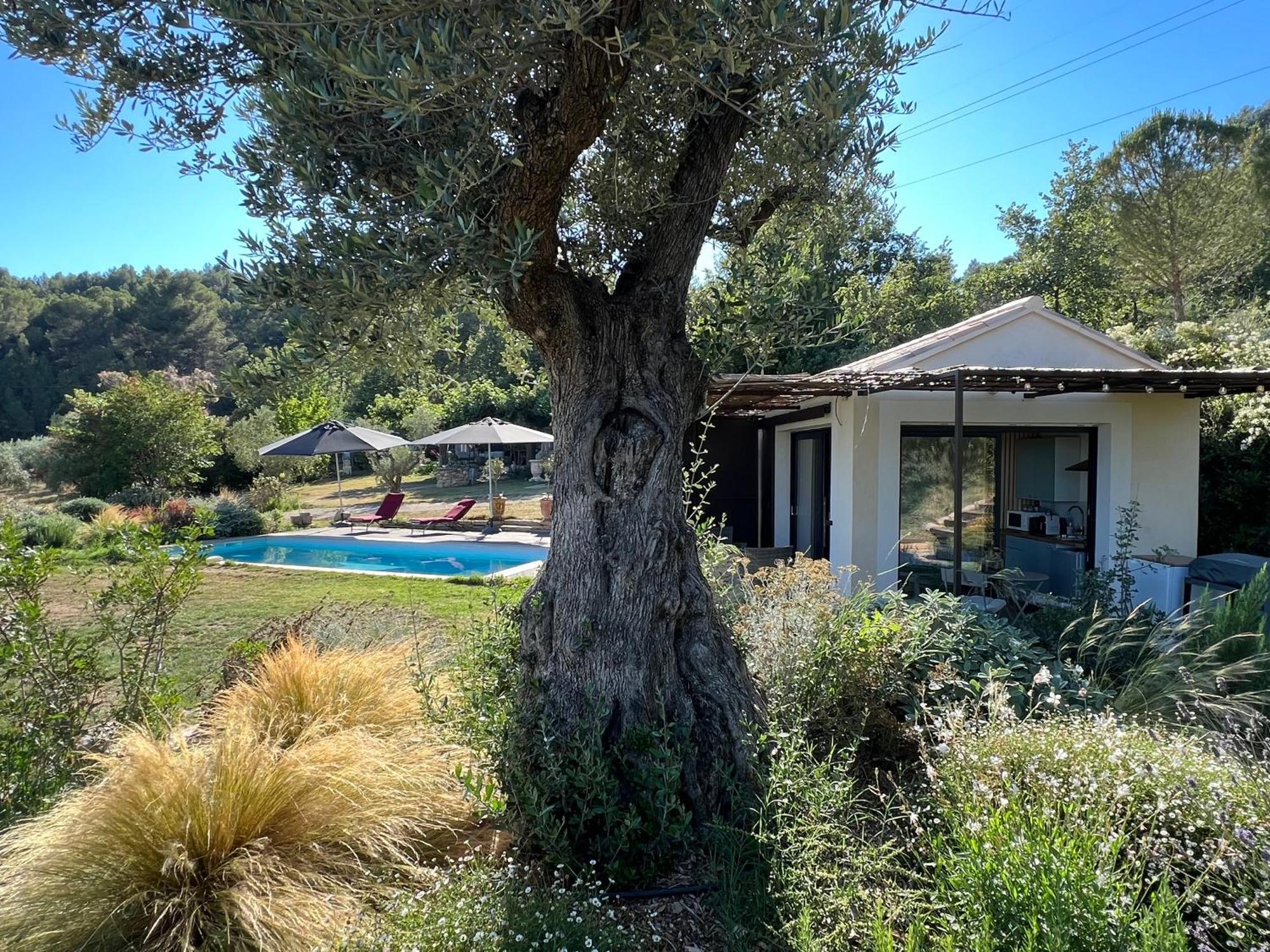 Terre Luberon Otel Pertuis Dış mekan fotoğraf
